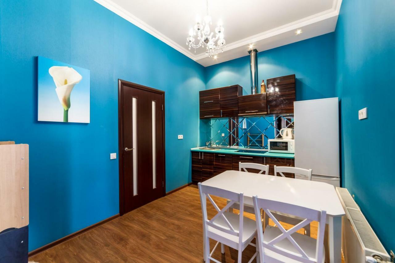 Stylish Apartment With A Balcony Overlooking The Park Oděsa Exteriér fotografie