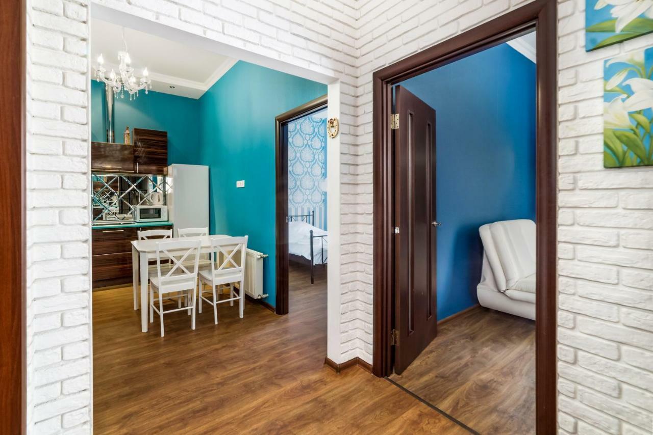 Stylish Apartment With A Balcony Overlooking The Park Oděsa Exteriér fotografie