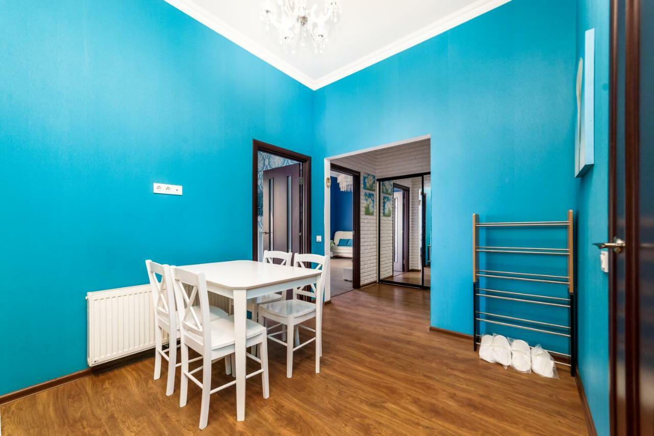 Stylish Apartment With A Balcony Overlooking The Park Oděsa Exteriér fotografie