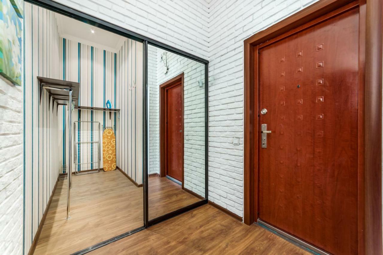 Stylish Apartment With A Balcony Overlooking The Park Oděsa Exteriér fotografie